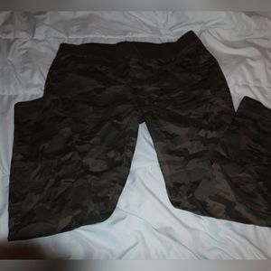 Juniors No Boundaries Sz XLARGE (15-17) Camo Pull On Jeggings